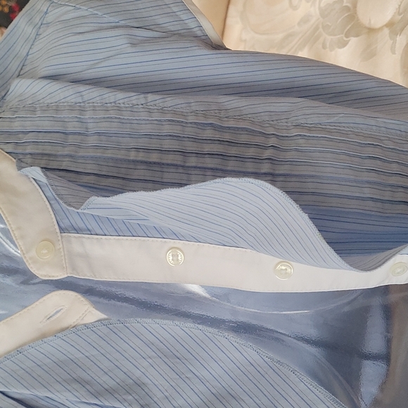 Blouse - Picture 2 of 8